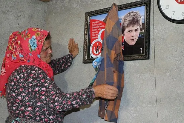 Eren Bülbül şehadetinin üçüncü yılında anılıyor! Türk bayraklı kabri hiç ziyaretçisiz kalmıyor-5