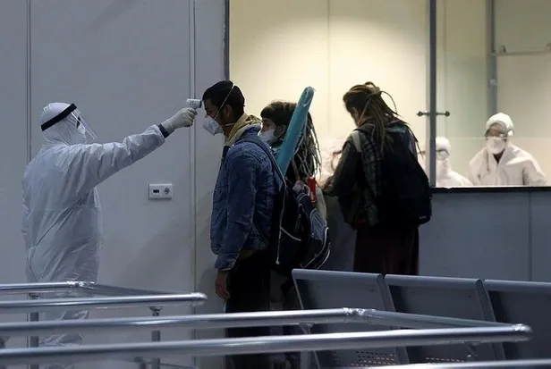 Son dakika: Hindistan'dan getirilen 87 Türk vatandaşı, İzmir'de karantinaya alındı-1