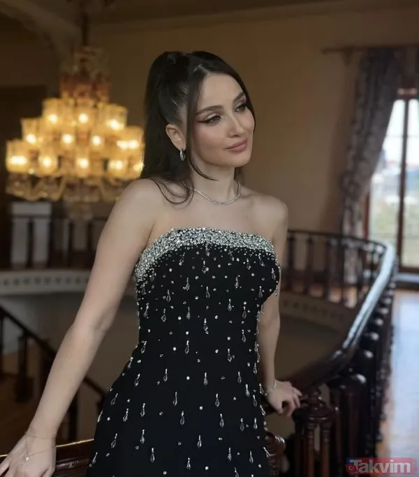 🥗 "Sabah Kahvaltısı Şart, Akşam 19.00'Dan Sonra Yokum" Zayıf Kalmasının Sırrı Sadece Spor Değil Tabii Ki... Beslenme Düzenine De Büyük Bir Özen Gösteren...