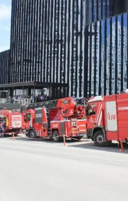 İstanbul'da bir plazada yangın paniği!