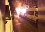 SON DAKİKA: Bahçelievler’de korku dolu anlar! Ticari minibüs alevler içinde kaldı