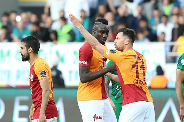 Sinan Gümüş ile tartışan Galatasaraylı futbolcu Mbaye Diagne'den özür mesajı