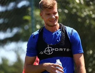 Sörloth imzaya çok yakın