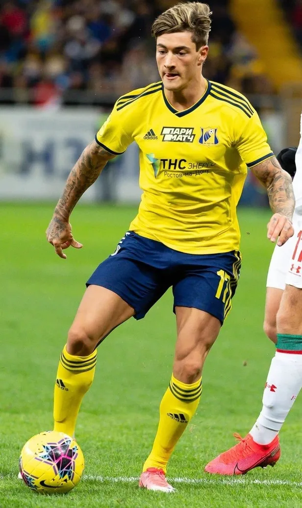 midtsjo-ile-anlasan-galatasaray-yonetimi-normannin-transferi-icin-de-dugmeye-basti-1658877154786.jpeg Midtsjö ile anlaşan Galatasaray yönetimi Normann’ın transferi için de düğmeye bastı-2