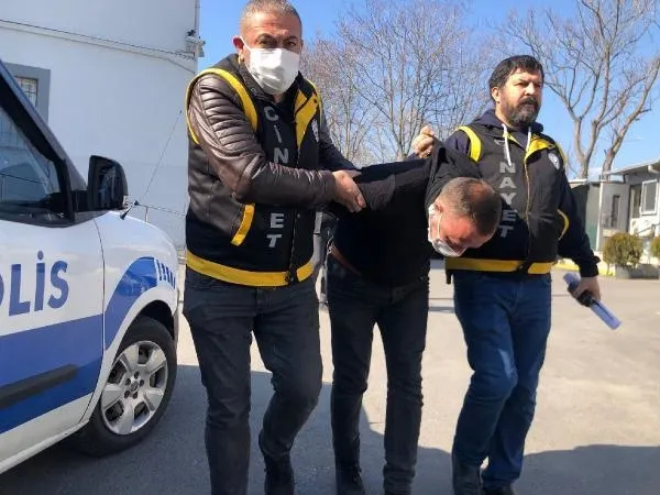 Son dakika: Bursa'da hırsızlık amacıyla girdiği öne sürülen camide imamı bıçaklayan şüpheli yakalandı-3