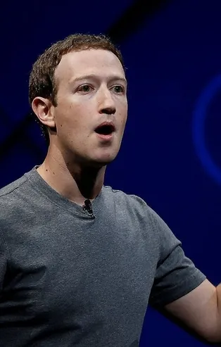 Bot kullanıcılarla servet kazanan Facebook'a bir şok daha! Reklam boykotuna Starbucks da katıldı