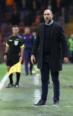 Galatasaray'da derin çatlak