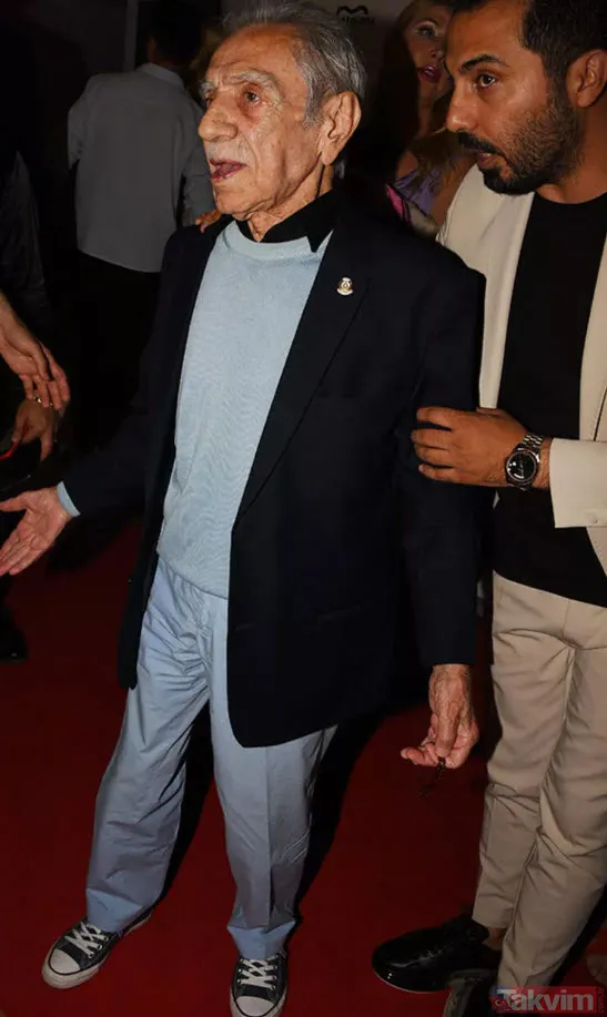 Aydemir Akbaş'ın eşi çıka çıka bakın kim çıktı! Yine olay olacak '20'lik alırım 70'lik mi alacağım?' 2 kez boşanıp 3 kez evlendiler - 8