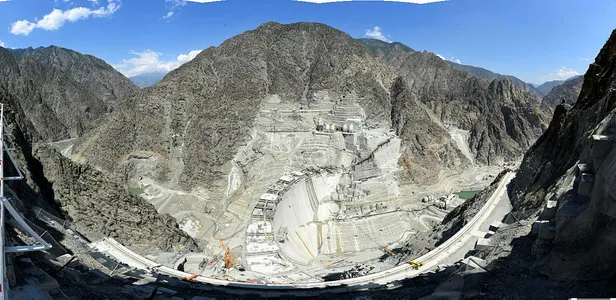 yusufeli-barajinda-241-metre-govde-yuksekligine-ulasildi-1603262265807.jpg
