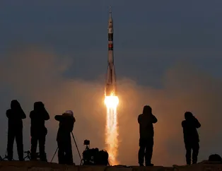 Rusya'nın Soyuz MS-11 uzay aracı uzaya fırlatıldı