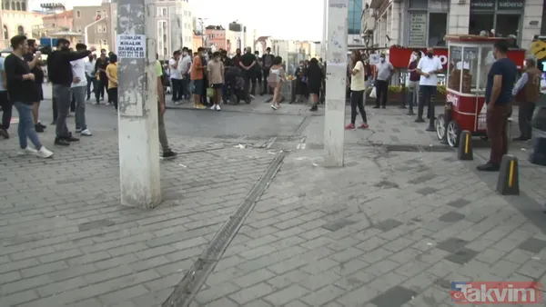 SON DAKİKA: Taksim'de erkek için kavga ettiler! Gözaltına alınmamak için soyundu - 4