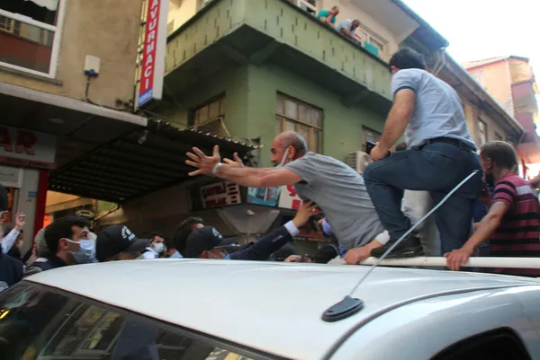 mhpden-iyi-parti-lideri-meral-aksenerin-ikizderedeki-zor-anlarina-yorum-tefrikanin-topuklusu-ilceden-kovulmus-1621548887358.jpg MHP'den, İYİ Parti Lideri Meral Akşener'in İkizdere'deki zor anlarına yorum: Tefrikanın topuklusu ilçeden kovulmuş-5