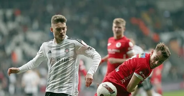 Dolmabahçe’de olay var | Beşiktaş kendi evinde Antalyaspor’a boyun eğdi! Son anlar geceye damga vurdu