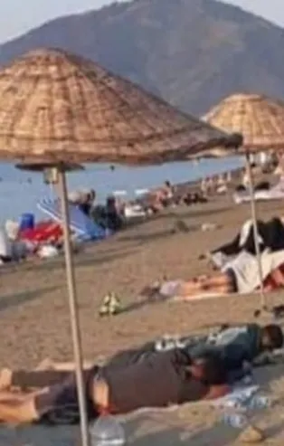 Marmaris’te adım atacak yer kalmadı! Tatilciler kamyon kasalarında ve arabalarda uyudu