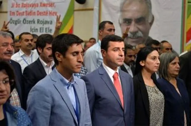 SON DAKİKA! Selahattin Demirtaş'ın sağ kolu Kamuran Yüksek ve eski HDP'li vekil Nadir Yıldırım kırmızı listede