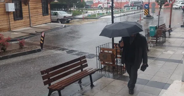 HAVA DURUMU | İstanbul'da gök gürültülü sağanak! Megakenti süper hücre vurdu: Ne kadar etkili olacak? Uzman isim canlı yayında açıkladı