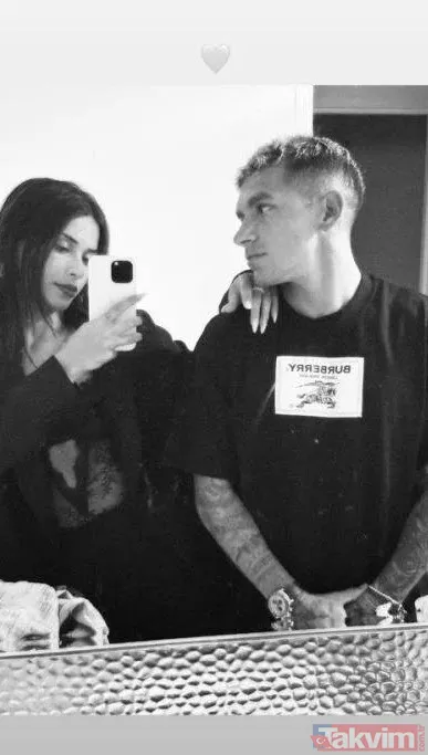 Çift aşklarını ilan ettikten sonra yeni yılı, Ege'de karşılamıştı.