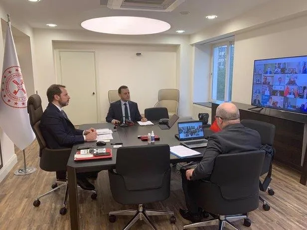 Hazine ve Maliye Bakanı Berat Albayrak'tan özel bankalara uyarı: Süslü reklamlar yapılanı kapatmaz-9