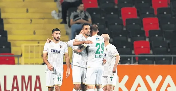 Alanyaspor’un çıkışı sürüyor