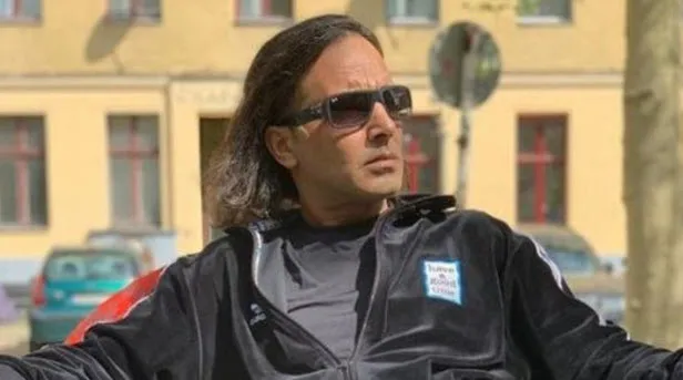 Killa Hakan'dan kahreden haber apar topar yoğun bakıma kaldırıldı! Neden yoğun bakımda olduğu merak edilen Killa Hakan'ın son durumu-9