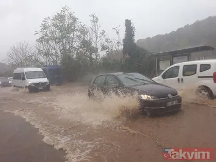 Meteoroloji İstanbul’u uyarmıştı! Beykoz’da yollar göle döndü, sürücüler zor anlar yaşadı