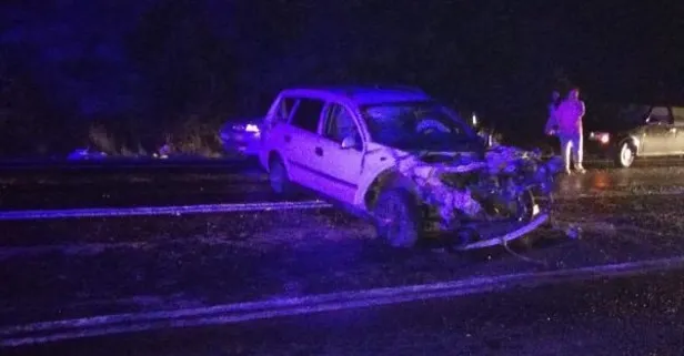 Bursa'da feci kaza! Kamyonet ile çarpışan otomobilin sürücüsü hayatını kaybetti