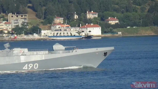 Rus savaş gemisi Admiral Essen Çanakkale Boğazı'ndan geçti - 5