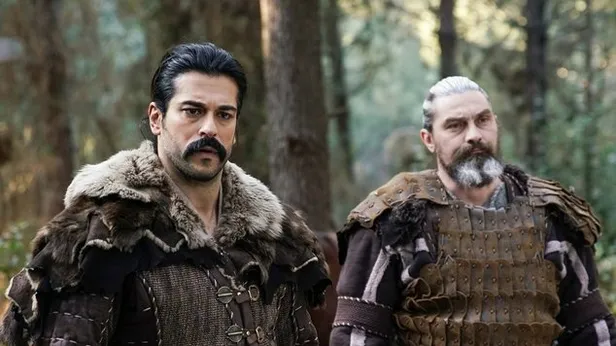 Hayranları bekliyordu ters köşe yapıldı! Ertuğrul Bey geri dönüyor! Ertuğrul Bey'i Engin Altan Düzyatan yerine...-8