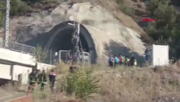 Son dakika: Bilecik'te tren kazası! Ölüler var | Video