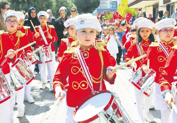 23 Nisan Ulusal Egemenlik Ve Cocuk Bayrami Bugun Tum Yurtta Coskuyla Kutlaniyor Takvim