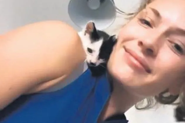 Yasemin Allen'in yeni dostu Müdür