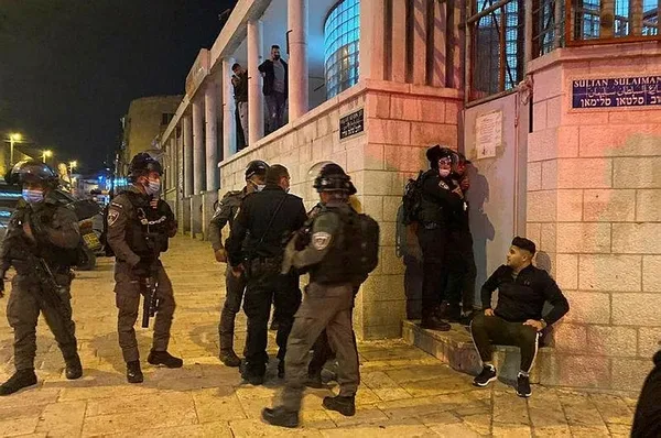 teror-devleti-israilin-filistinli-genclere-yonelik-siddeti-suruyor-1618604210071.jpeg Terör devleti İsrail'in Filistinli gençlere yönelik şiddeti sürüyor!-2