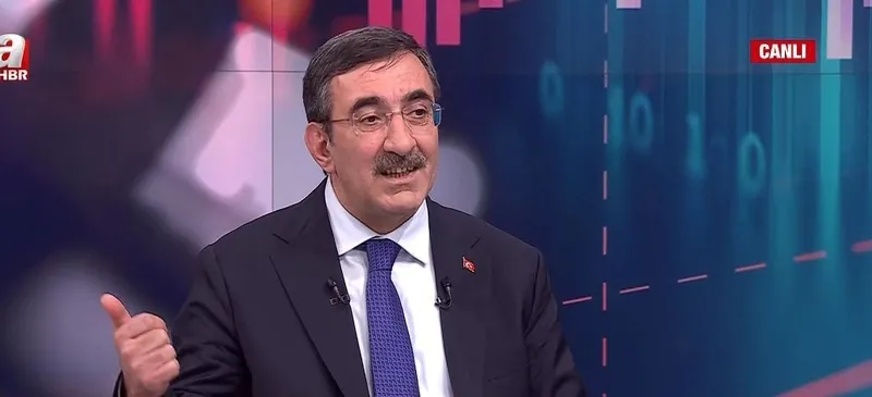 cumhurbaskani-yardimcisi-cevdet-yilmaz-a-haber-ekranlarinda-onemli-aciklamalarda-bulundu-1713554594936.jpeg