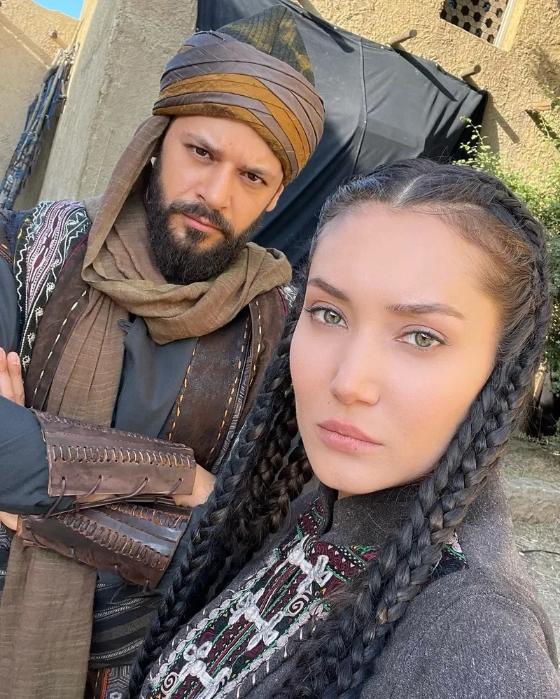 emre-kivilcim-ve-yulduz-rajabova-evlendi-sessiz-sedasiz-nikahtan-ilk-goruntuler-geldi-1771483799014.jpg Emre Kıvılcım ve Yulduz Rajabova evlendi! Sessiz sedasız nikahtan ilk görüntüler geldi-4