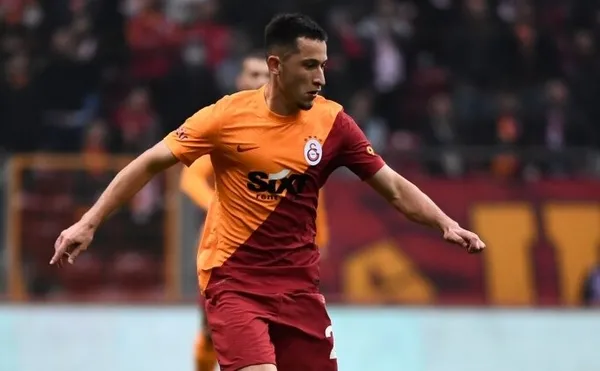 ozel-haber-i-galatasarayli-morutan-kesik-yedi-5-oyuncuyu-gecti-1645956197111.jpg
