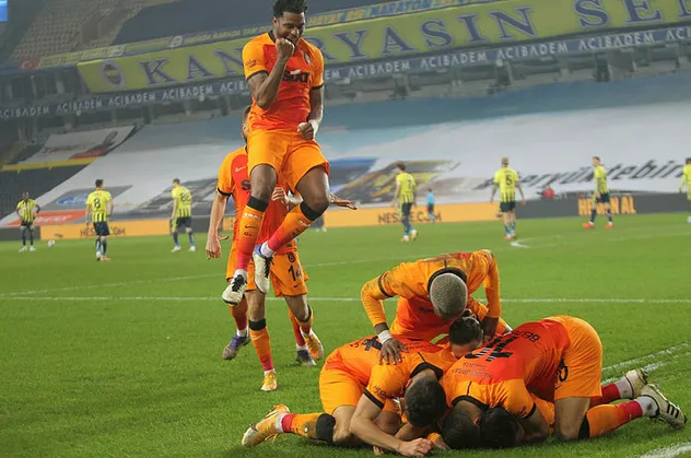 İşte Fenerbahçe - Galatasaray derbisinin gizli kahramanları! Galibiyette büyük rol oynadılar