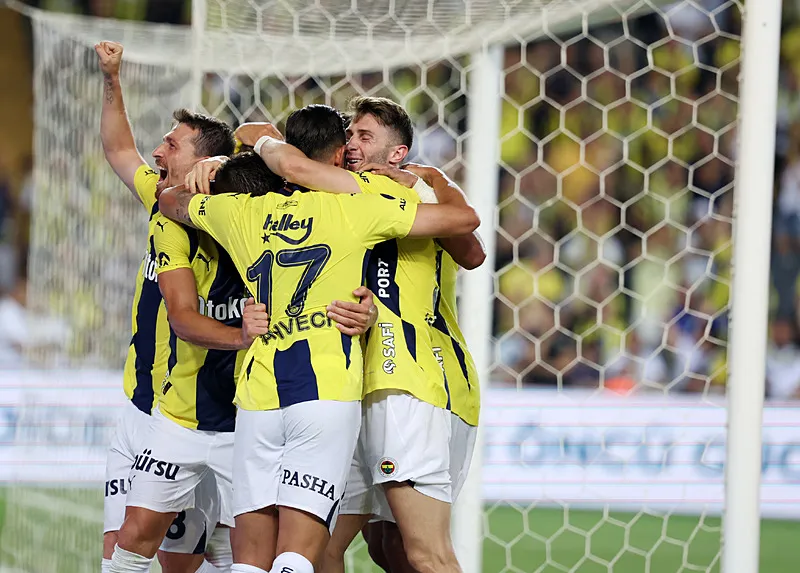 Spor yazarları Fenerbahçe - Lugano maçını değerlendirdi! 2 yıldıza büyük övgü - 15