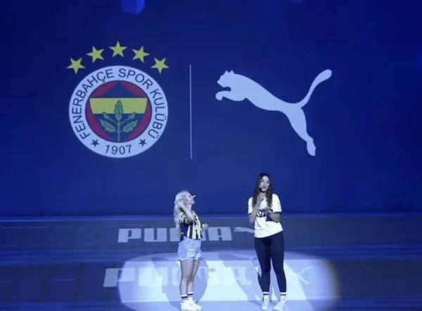 fenerbahce-forma-lansmaninda-ece-seckin-sahne-aldi-unluler-gecidi-yasandi-sarp-akkaya-afra-saracoglu-sarp-can-1658247451360.jpg Fenerbahçe forma lansmanında Ece Seçkin sahne aldı! Ünlüler geçidi yaşandı! Sarp Akkaya, Afra Saraçoğlu, Sarp Can Köroğlu...-6
