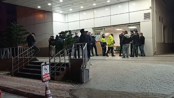 rus-ruleti-oynadigi-tabanca-dolu-cikti-hayatini-kaybetti-1612344930850.jpg Rus ruleti oynadığı tabanca dolu çıktı! Hayatını kaybetti-6