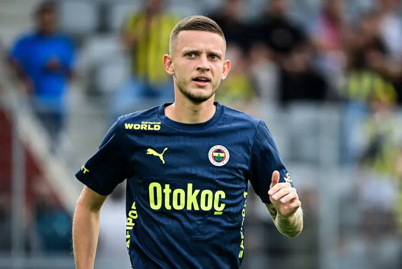 Jose Mourinho'dan sürpriz 11 kararı! Göztepe Fenerbahçe maçında o isim yedek - 18