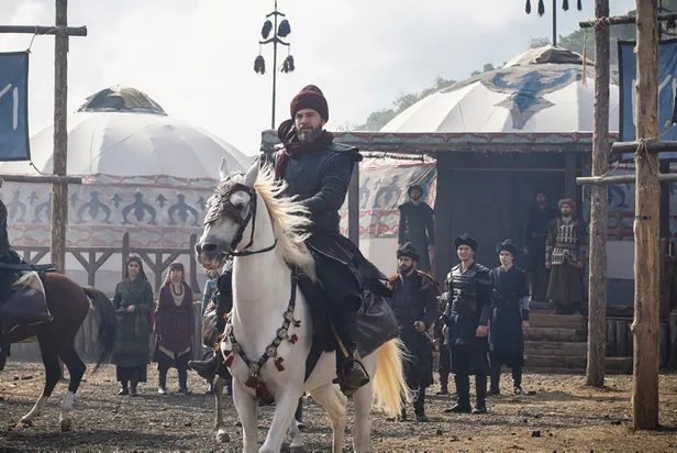 dirilis-ertugrulun-dogan-alpi-lafi-gedigine-koydu-engin-altana-olay-yorum-oruc-reis-yine-1606240868521.jpg Diriliş Ertuğrul'un Doğan Alp'i lafı gediğine koydu! Engin Altan'a olay yorum! Oruç Reis yine...-4