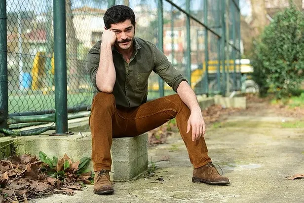ekranlari-salliyor-maraslinin-celali-hakkindaki-gercek-hayrete-dusurdu-burak-deniz-megerse-1613339795476.jpeg