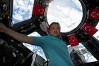 Türkiye'nin ilk astronotu Alper Gezeravcı gözlemevini Türk bayraklarıyla donattı