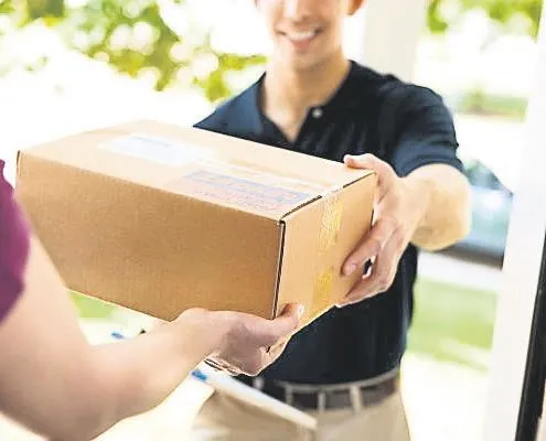 3-milyonluk-vurgun-yasli-kadin-kargocu-kiligina-giren-dolandiricinin-kurbani-oldu-1664409066799.jpeg 3 milyonluk vurgun! Yaşlı kadın kargocu kılığına giren dolandırıcının kurbanı oldu-2