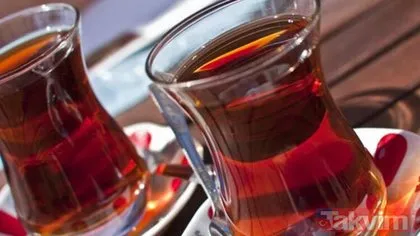 Çay severlere kötü haber! Sıcak çay kanser yapar