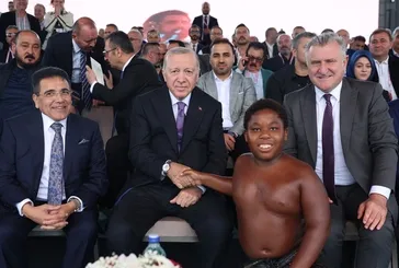 Er meydanlarında Arap Osman olarak tanınan Osman Ali Davutoğlu Başkan Erdoğan’la yaşadığı diyaloğu anlattı