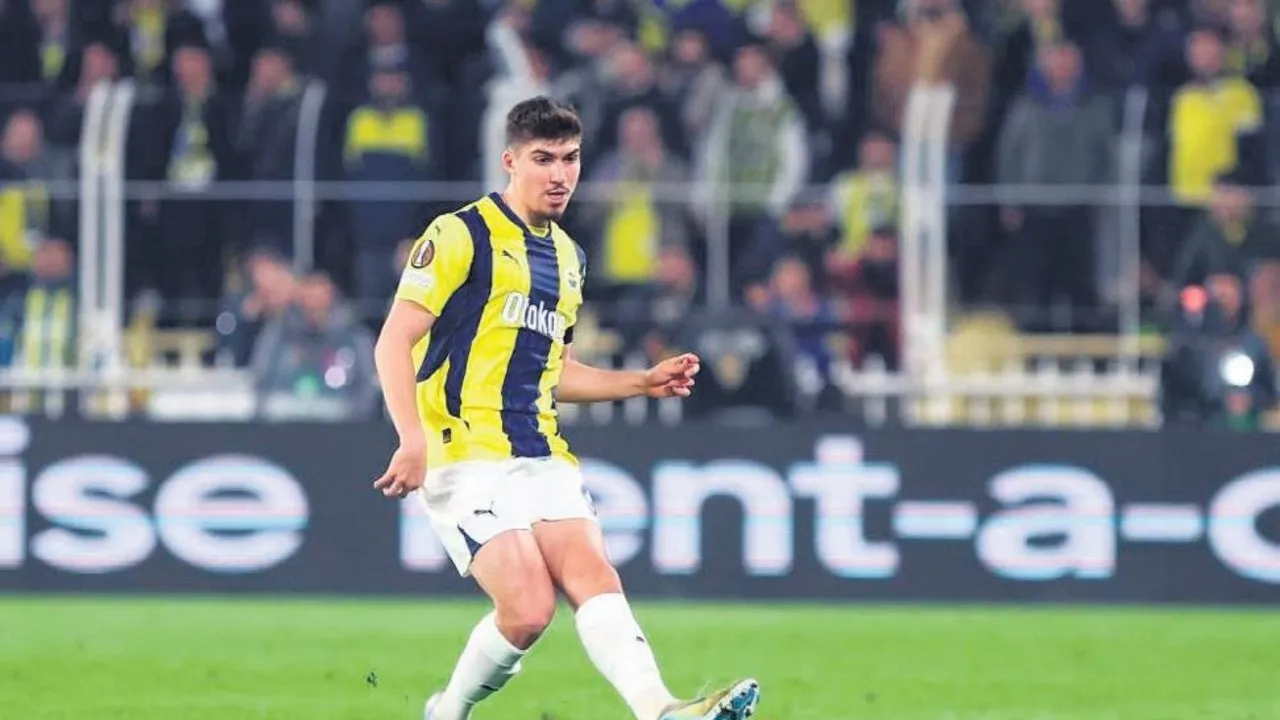 13 futbolcu milli mesaide!