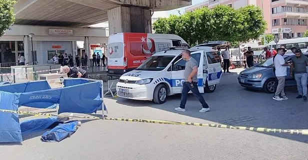 Adana’da trafikte kanlı saldırı! Motosikletle gelip otomobile kurşun yağdırdılar: Ölü ve yaralılar var