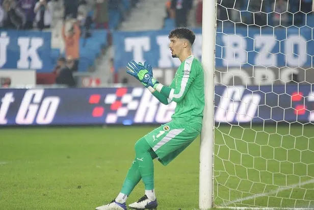 erman-toroglundan-fenerbahce-kalecisi-altay-bayindira-elestiri-panik-yapti-topla-iceri-girdi-1634491734456.jpeg