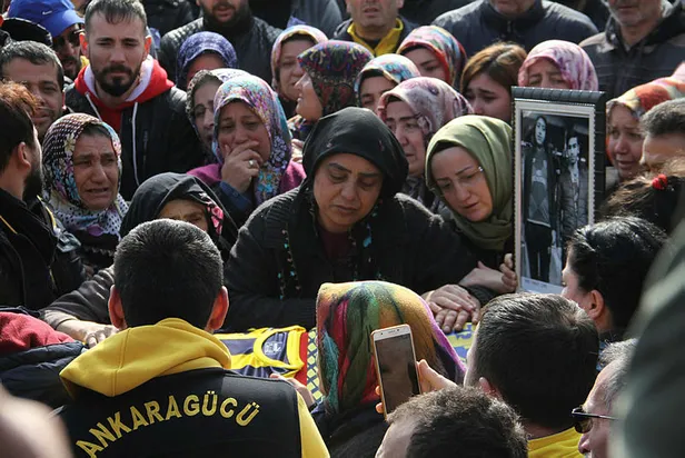 Hayatını kaybeden Ankaragücü taraftarı için tören düzenlendi-1